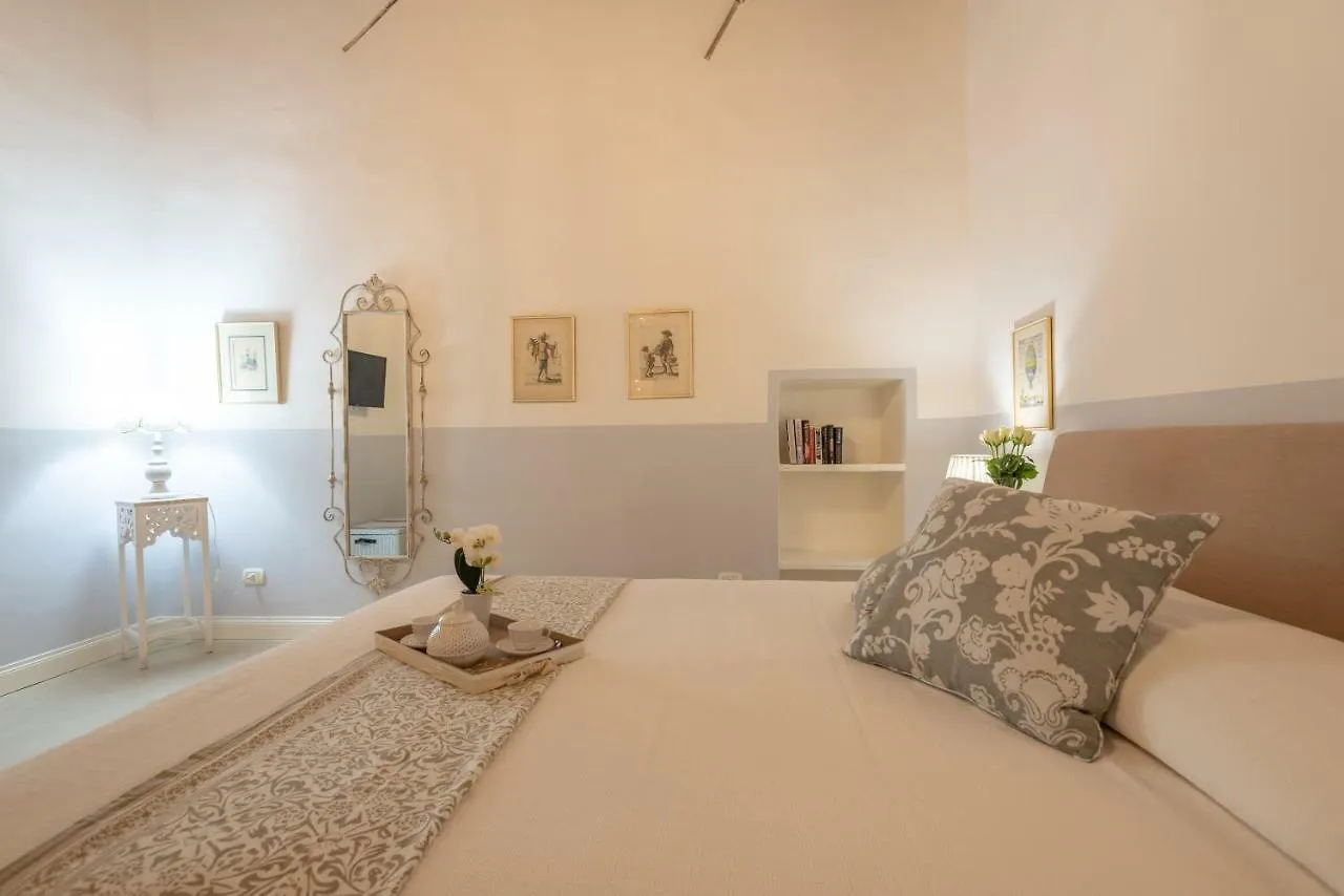 Apartments Florence - Altafronte Suite 0*,  Italië